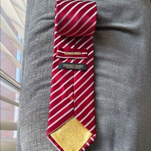 Elegant Striped Tie in Burgundy and White